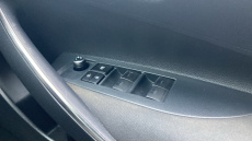 Toyota Corolla 1.8 VVT-i Hybrid Icon Tech 5dr CVT Hybrid Hatchback